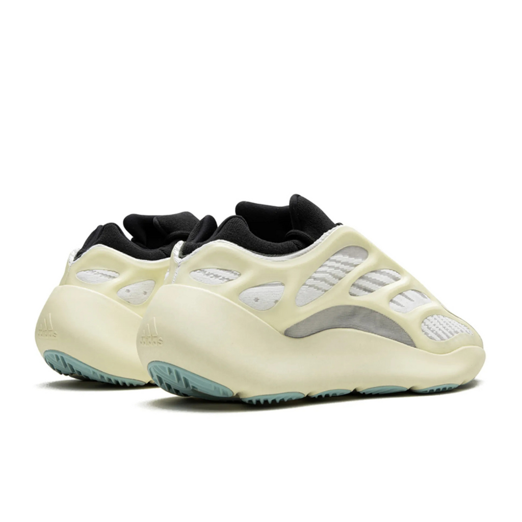 YZY - 700 V3 'Azael'
