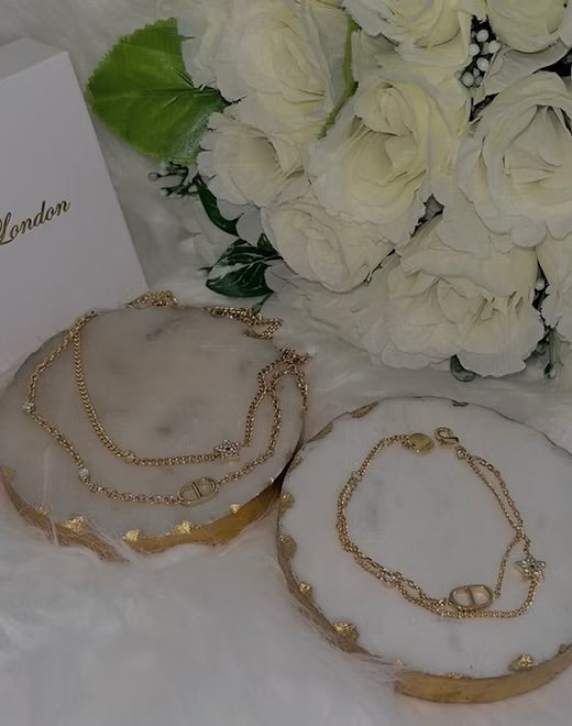 Halskette mit Diamanten