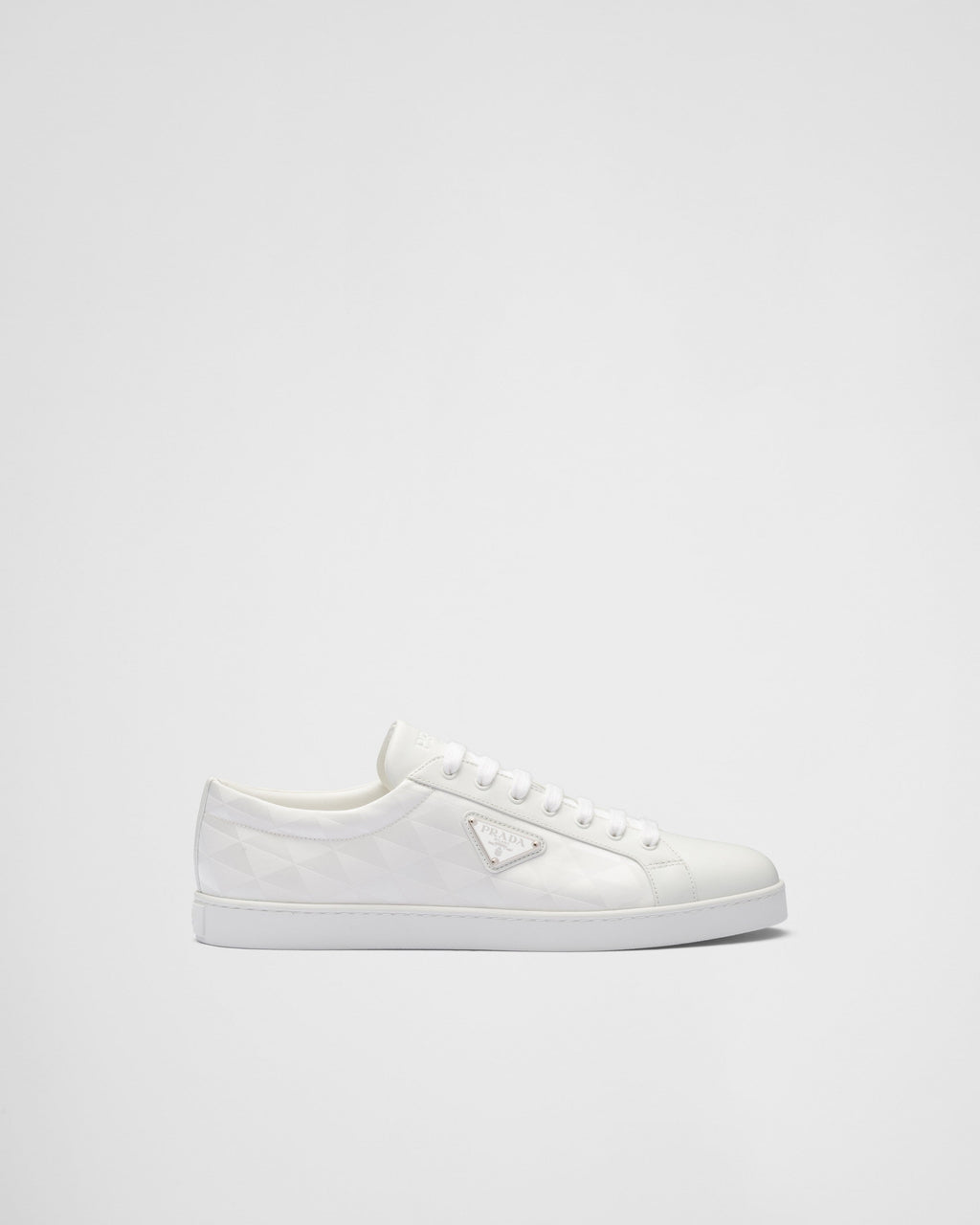 Sneaker aus Leder und Re-Nylon
