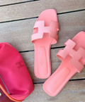 it girl pink coral sandals