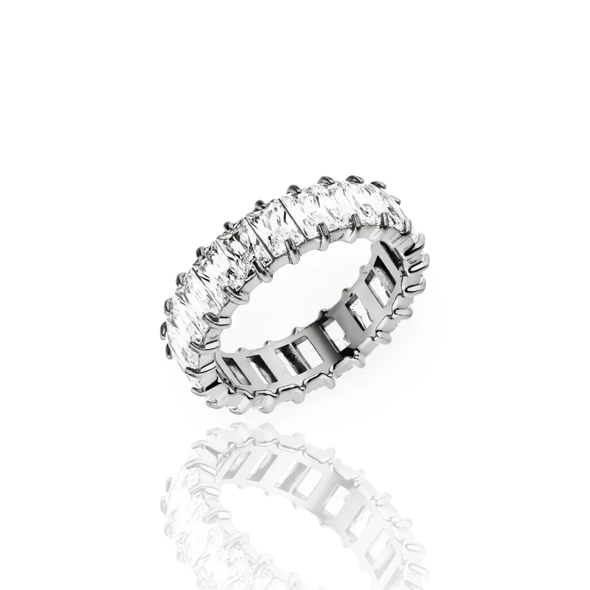 DIAMOND EMERALD RING