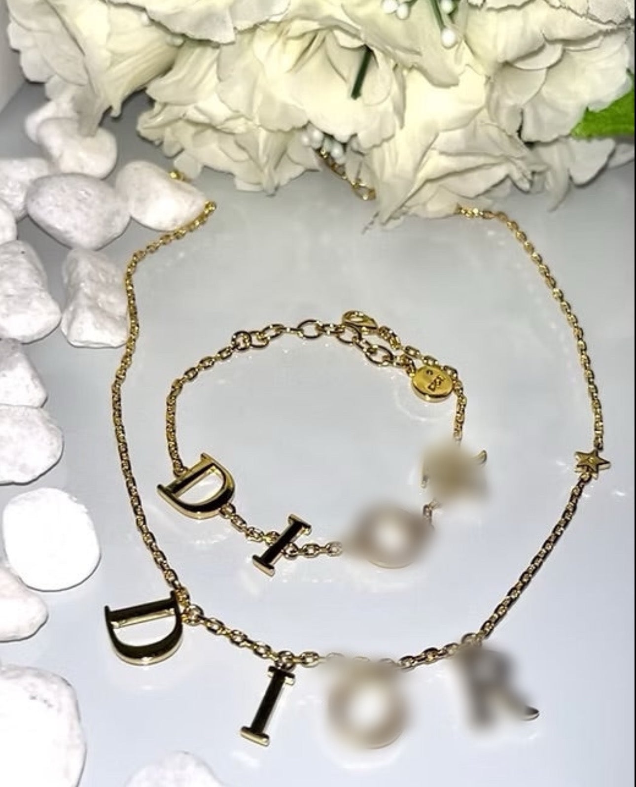 Letter necklace luxe